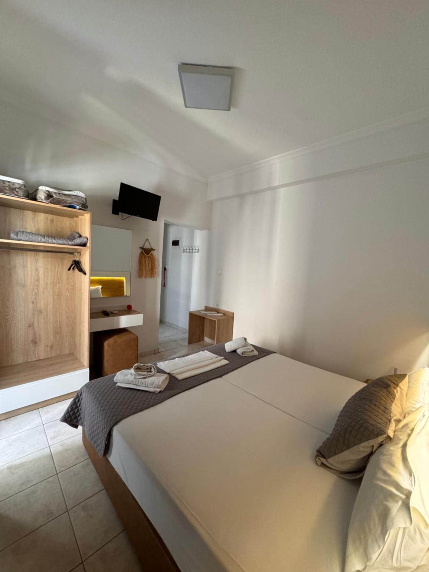 Villa Hara Suites Paralía Exteriör bild
