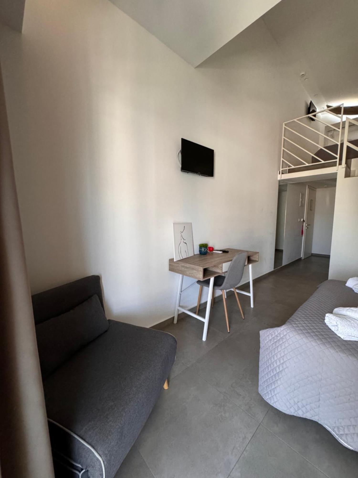 Villa Hara Suites Paralía Exteriör bild